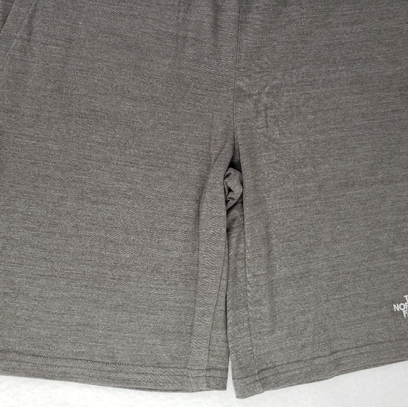 The North Face Boys Tri-Blend Heather Gray Pull On Comfort Sports Shorts Size XL - Picture 5 of 10